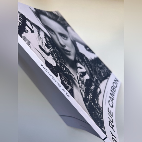 Chanel Magazine - Picture 3 of 5